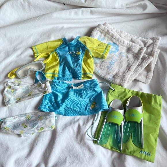 GUC American Girl Doll Clothes & Accessories Lot #4 - Picture 4 of 15